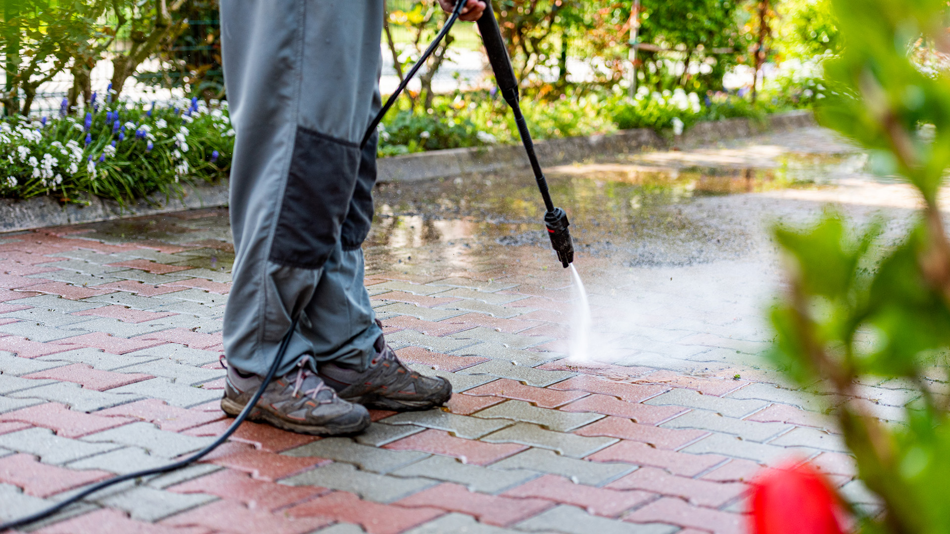 Villa Deep Cleaning Service With Pressure Washer Outdoors Thalassery